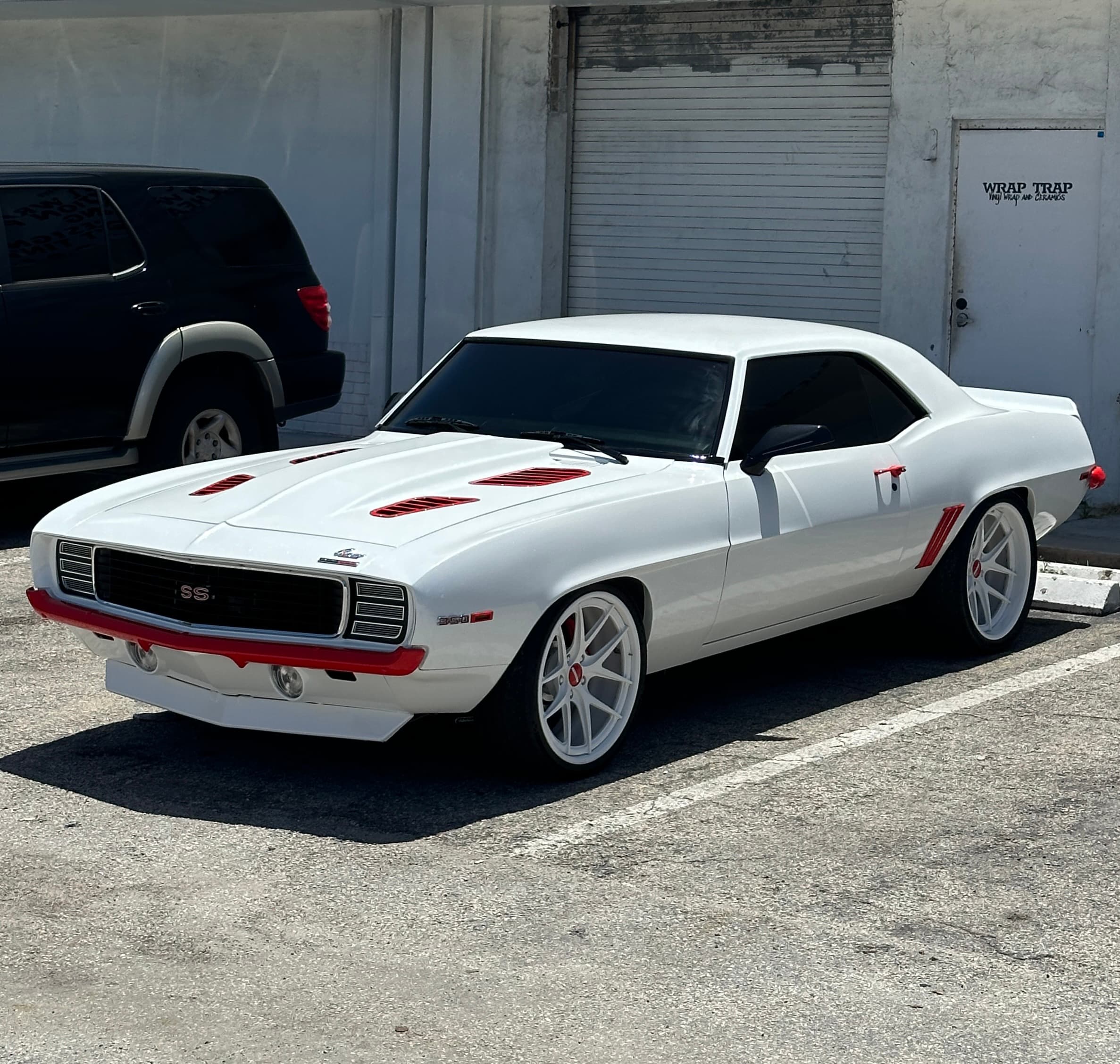 Gloss Saturn White wrap